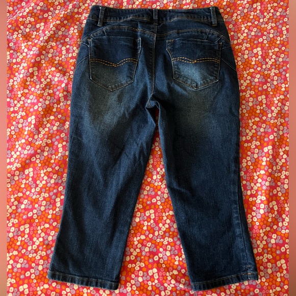 D.Jeans Capri Shorts Women’s - Picture 4 of 4